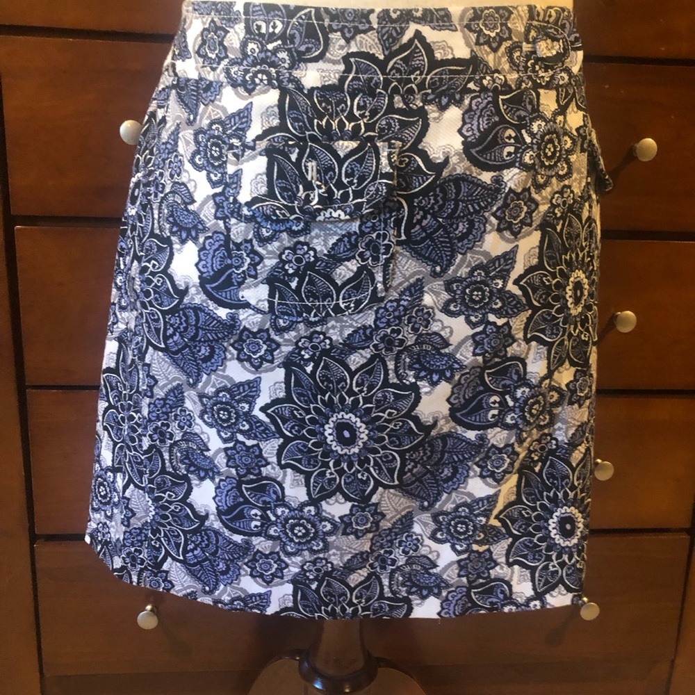 LOFT Navy and White Floral Lace-Effect Pencil Skirt